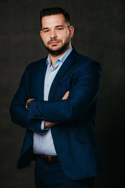 Peter Lončík Peter Lončík